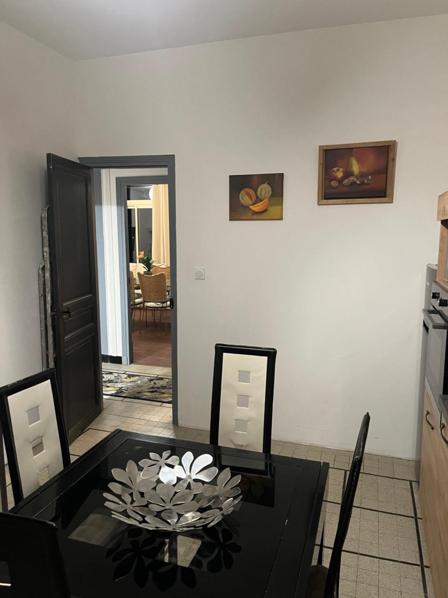 Chanay 100 M2 3 Appartement *